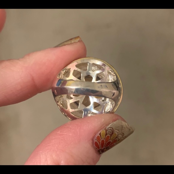 Premier Design ring - Picture 2 of 2